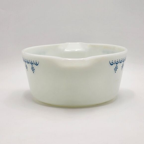 Pyrex Vintage Snowflake Garland 1 1/2 Quart White Mixing Serving Bowl 474-B - Picture 3 of 7